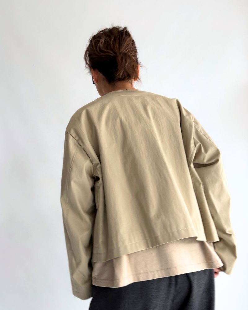 ROCKY-GABA Collarless Jacket in Beige