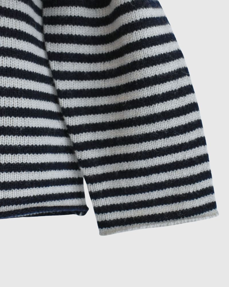 Border knit pullover in Pebblegray/Navy