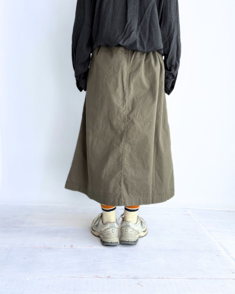 COTTON HERRINGBONE WASH EASY SKIRT in KhakiHerringbone