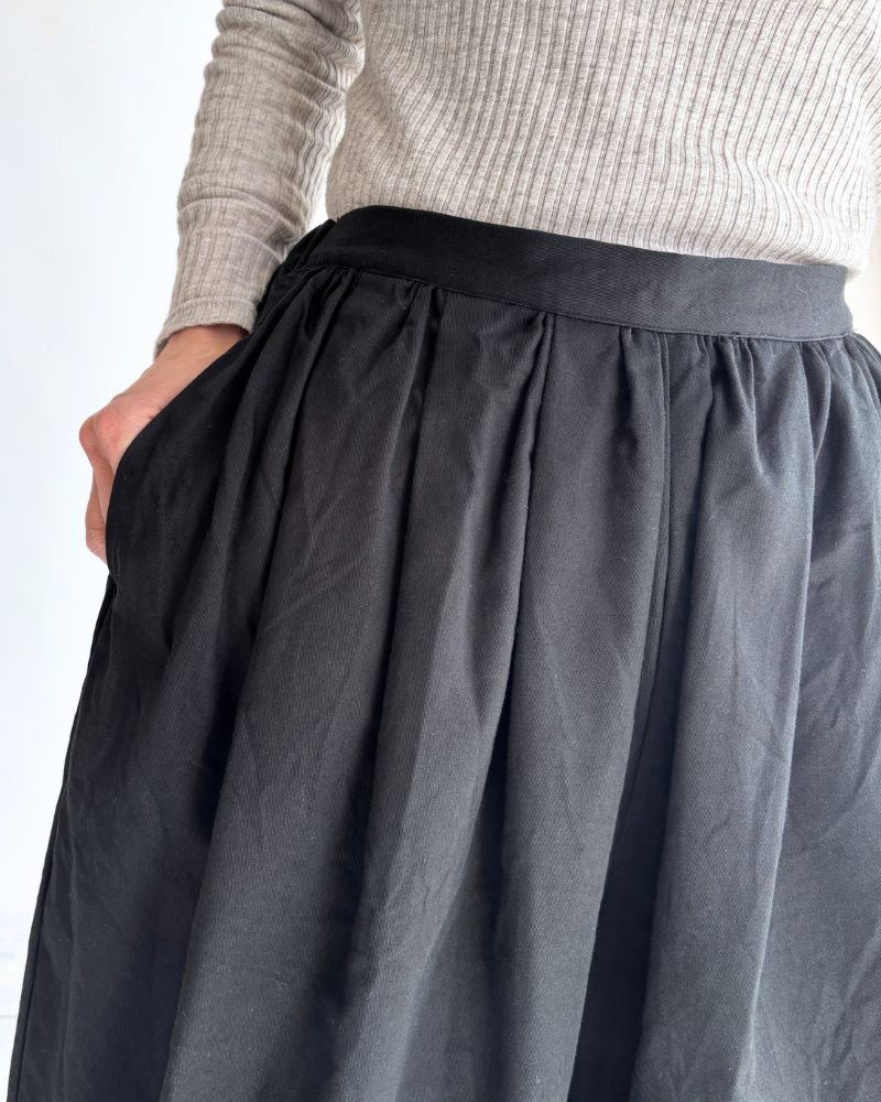 Satin Camille Tuckd Pants in Black