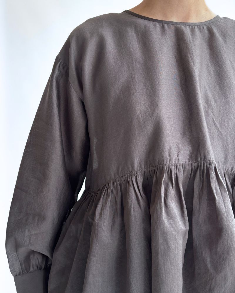 RAHASTHAN TUCK GATHERED PULLOVER in Gray