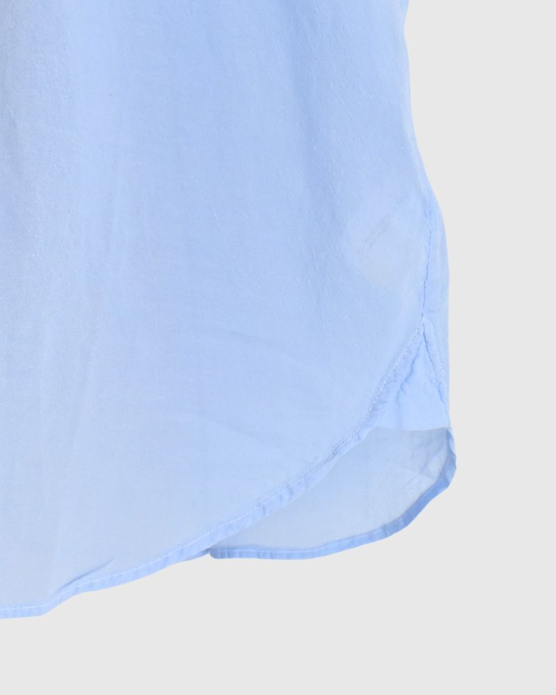 Sleeveless Frill blouse in Blue