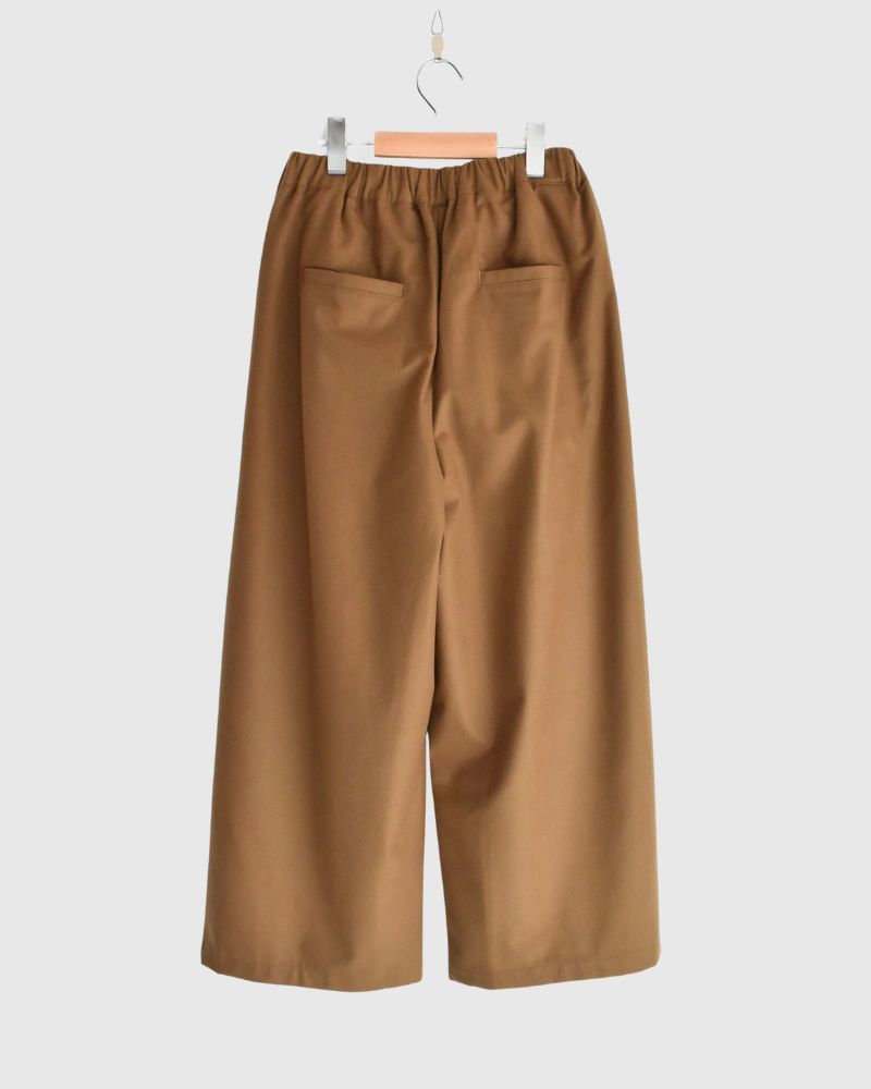 Tuck design pants 'REDI' in BrownBeige