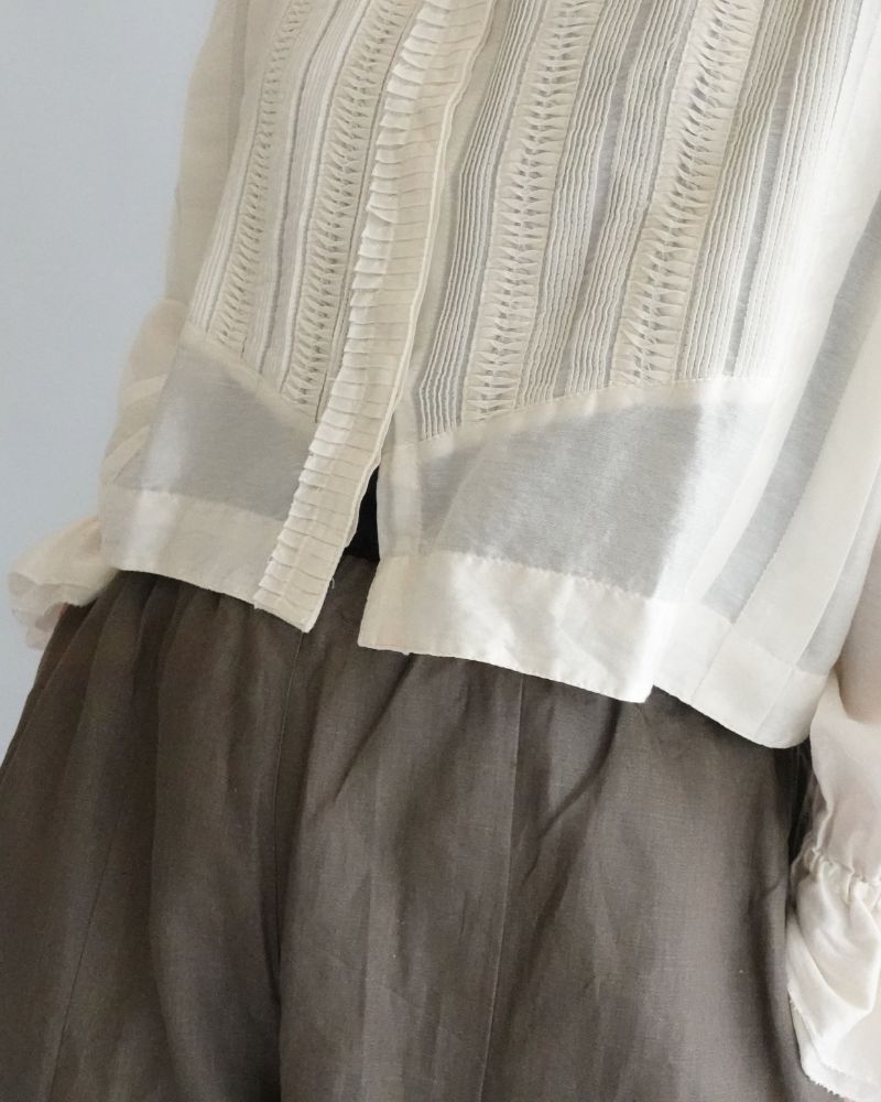 Airy Pintuck Lace Blouse in OffWhite