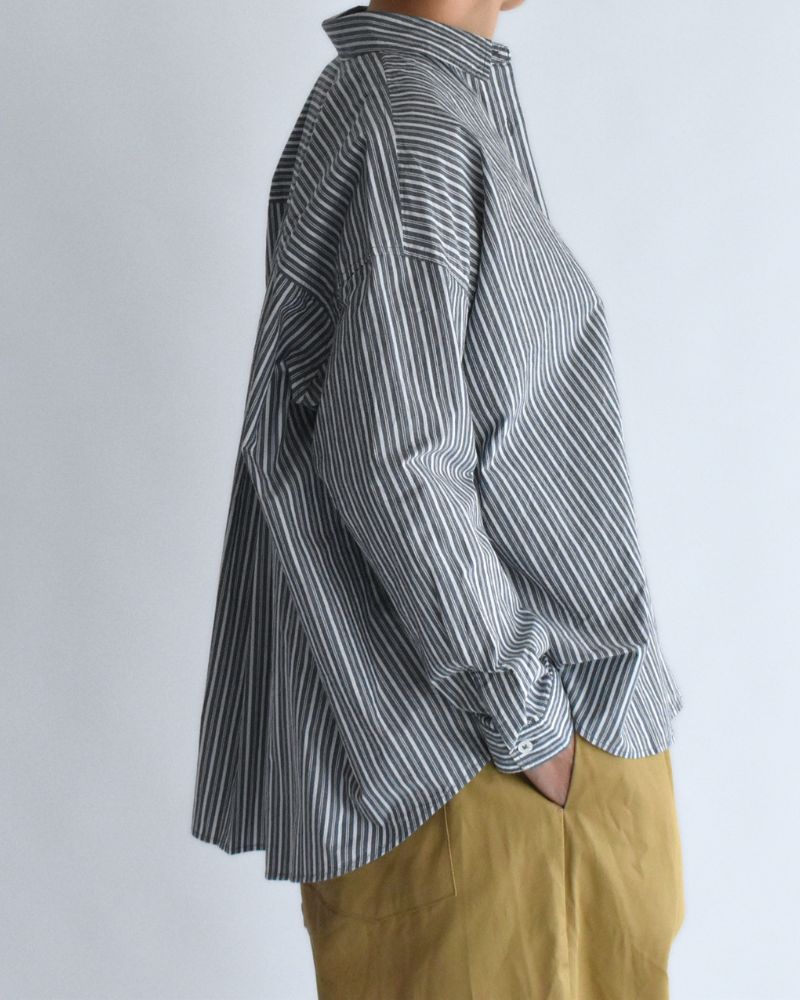 Regular Collar Big Shirt in White/Navy