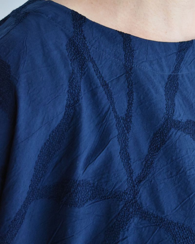 Panel Pullover Blouse (Embroidered) in Navy