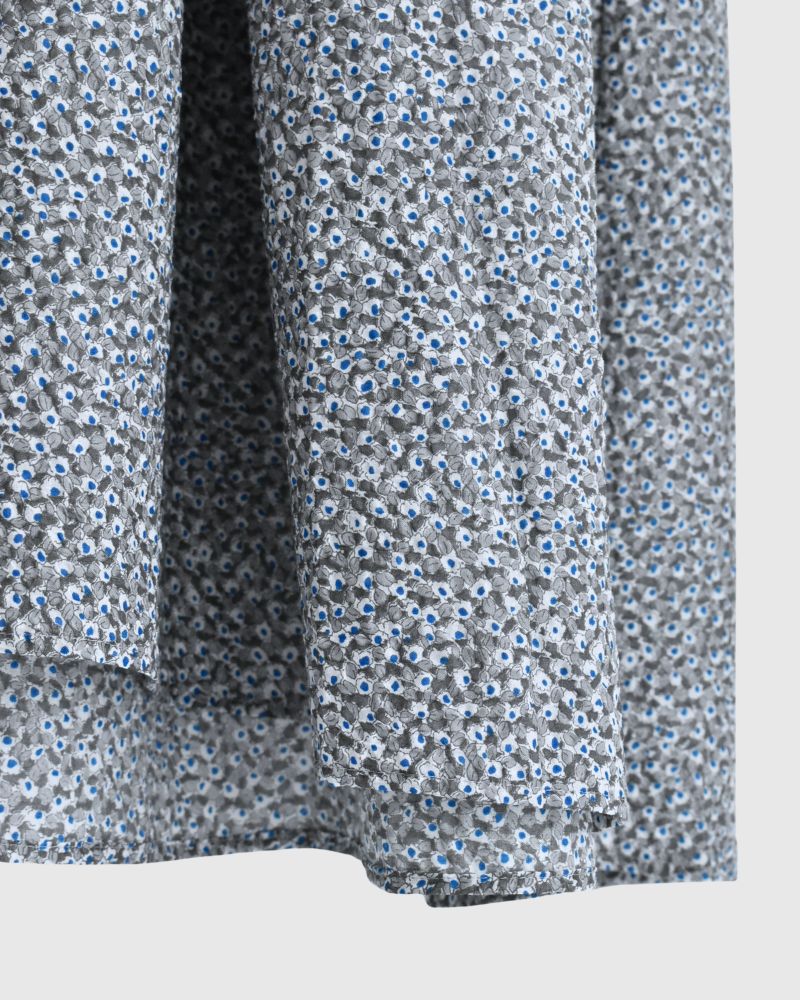 Small Flower Tuck Dress in GrayFlower
