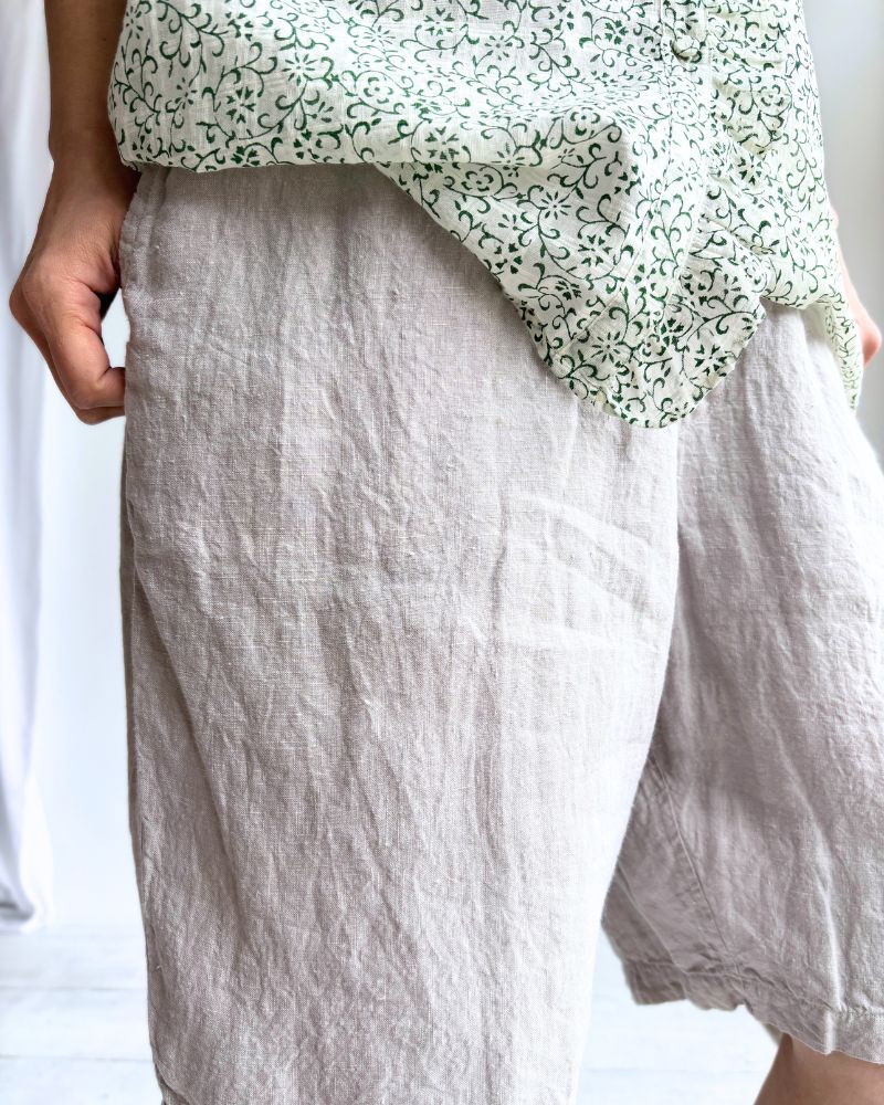 60'S LINEN OVERDYE EASYCROPPED SHORT PANTS in Gray