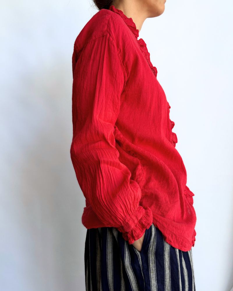 AUTO LOOM COTTON/LINEN PLAIN OVERDYE FRILL COLLAR SHIRT in Red