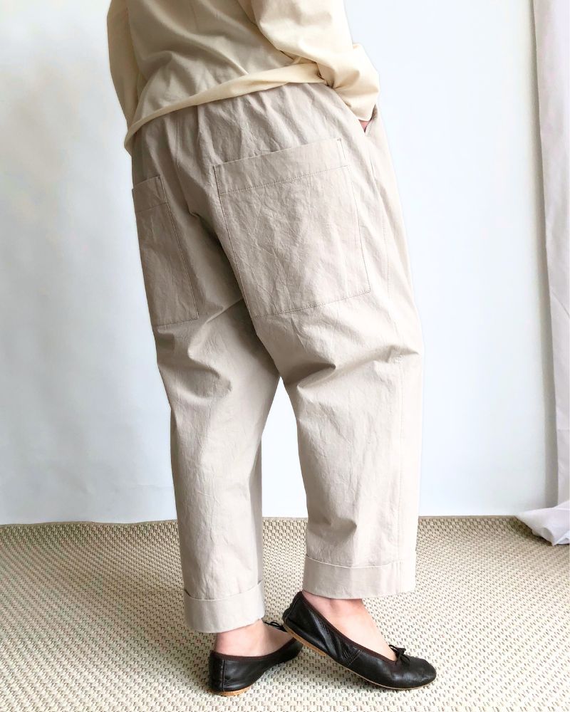 Easy Tapered Pants in Beige