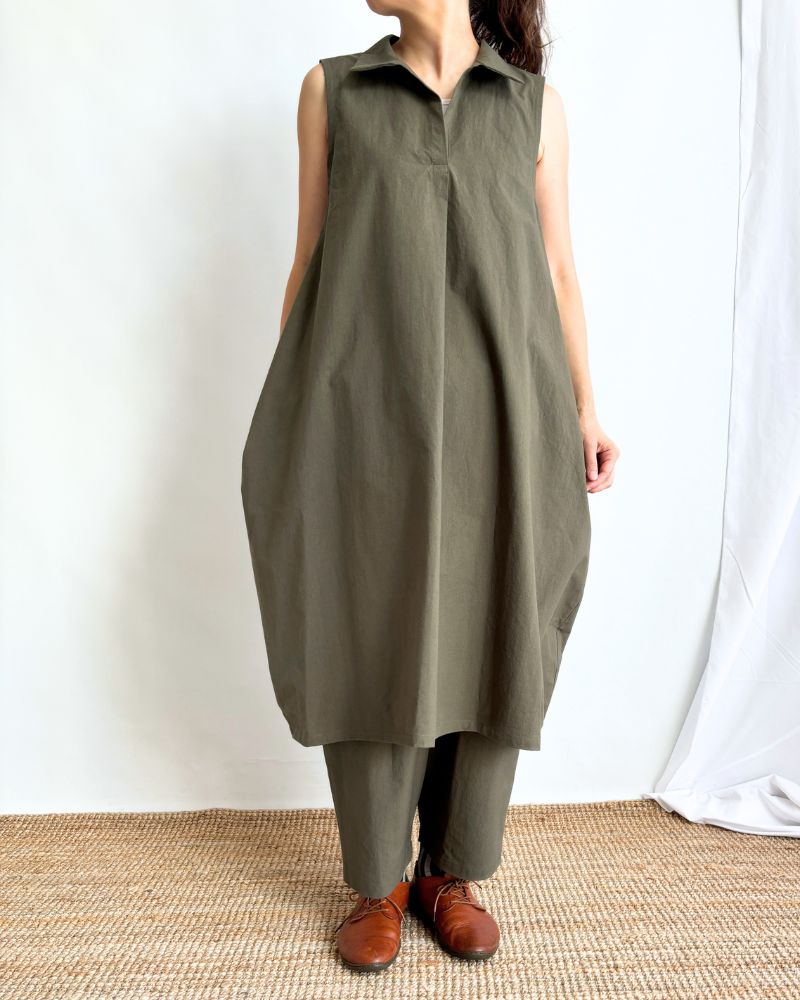 N/S balloon dress  in Khaki