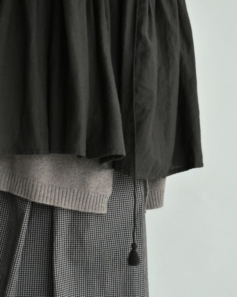 Twill Cotton Khadi Plain Frill Cache Coeur in Charcoal