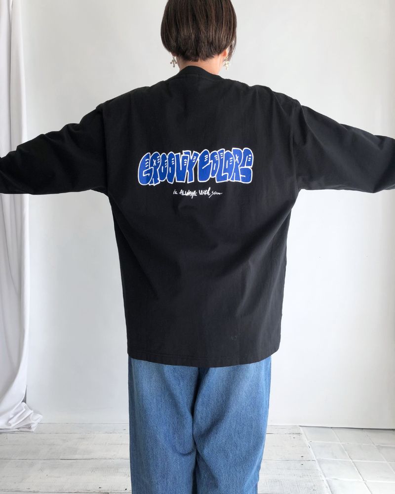 Graphic Logo Long Sleeve Tee (MENS) in Black