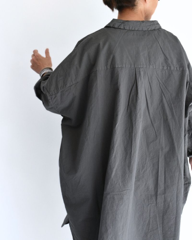 Shrink Open Collar Long Shirt in Gray