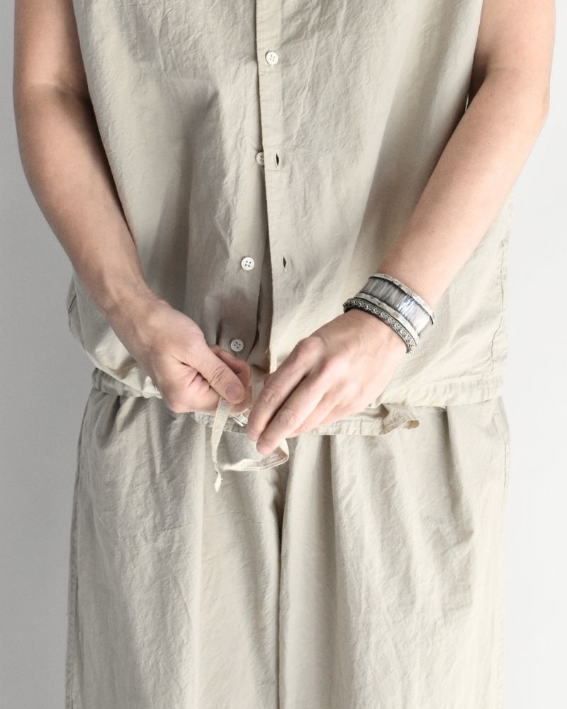 Shrink French Sleeve Shirt in Beige