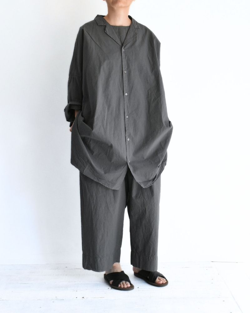 Shrink Open Collar Long Shirt in Gray