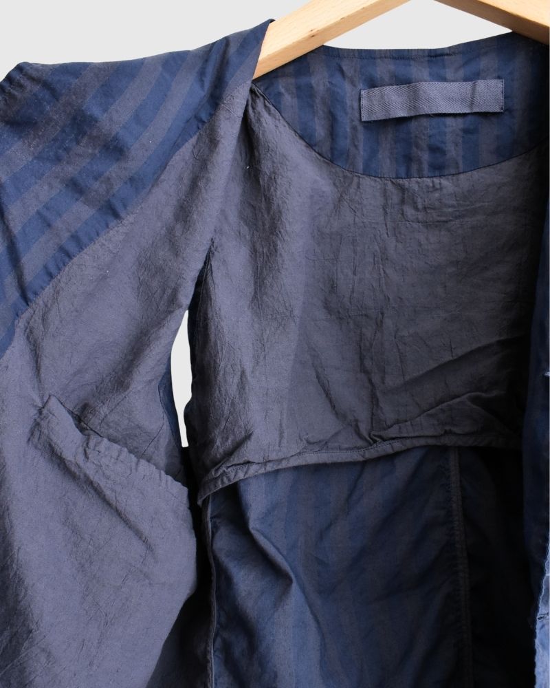 POPLIN WIDE STRIPE (OVERDYE) NO COLLAR VEST in PurpleNavy