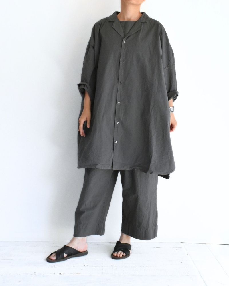 Shrink Open Collar Long Shirt in Gray