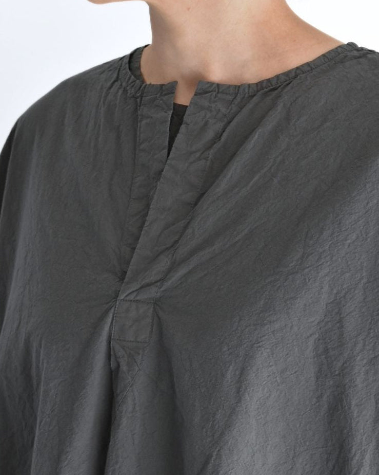 Shrink Sleeveless Dress in Gray