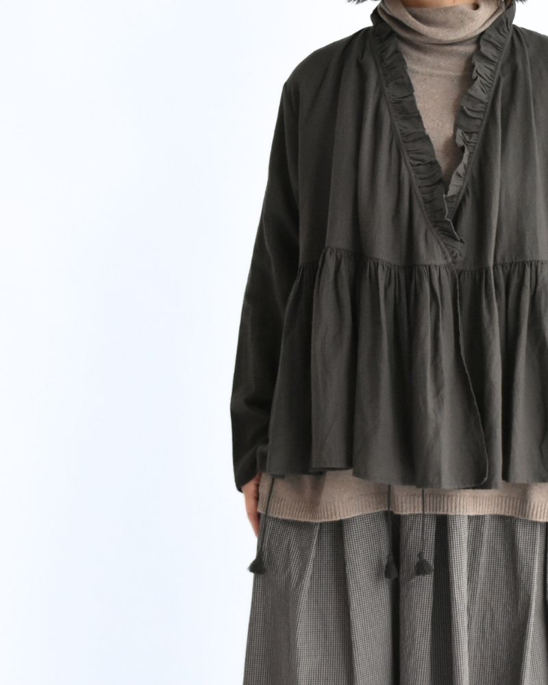 12GG Plain Stitch Drop Shoulder Polo Neck with Slit in Mocha