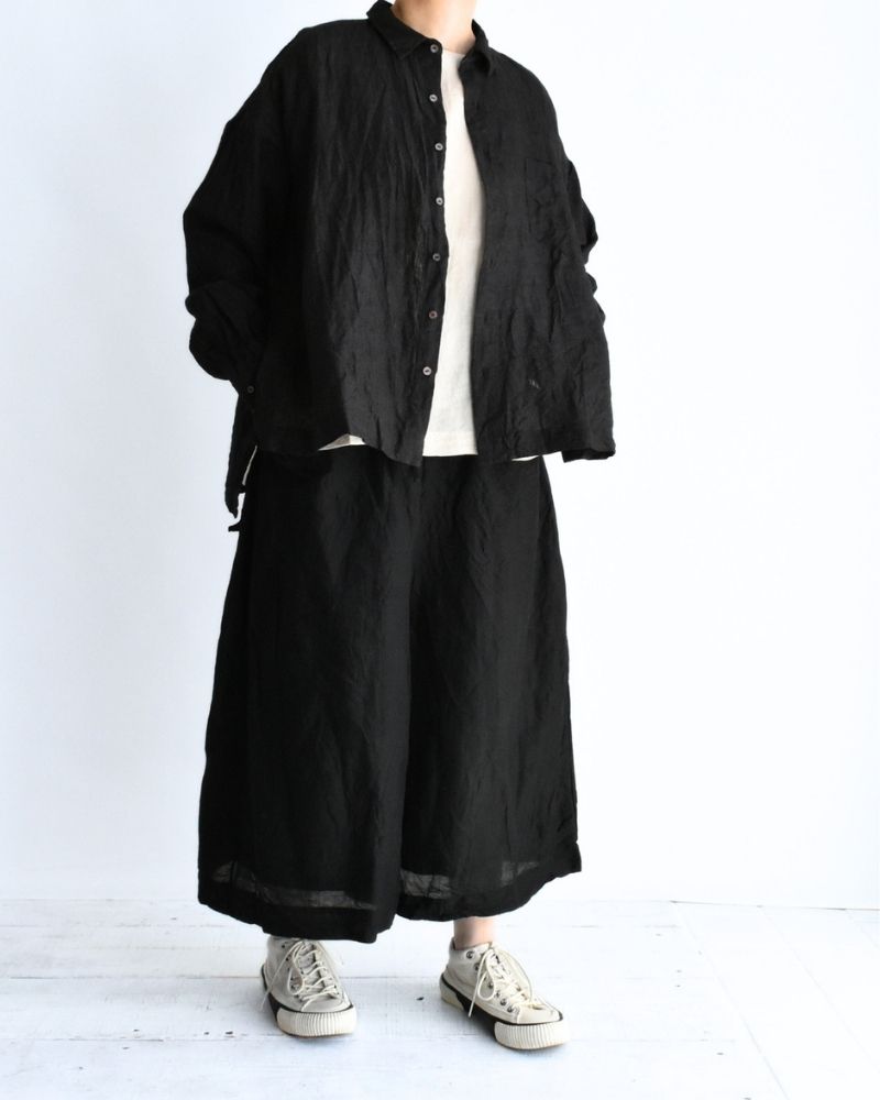 Handwoven 60×60 Linen Square Shirt in Black