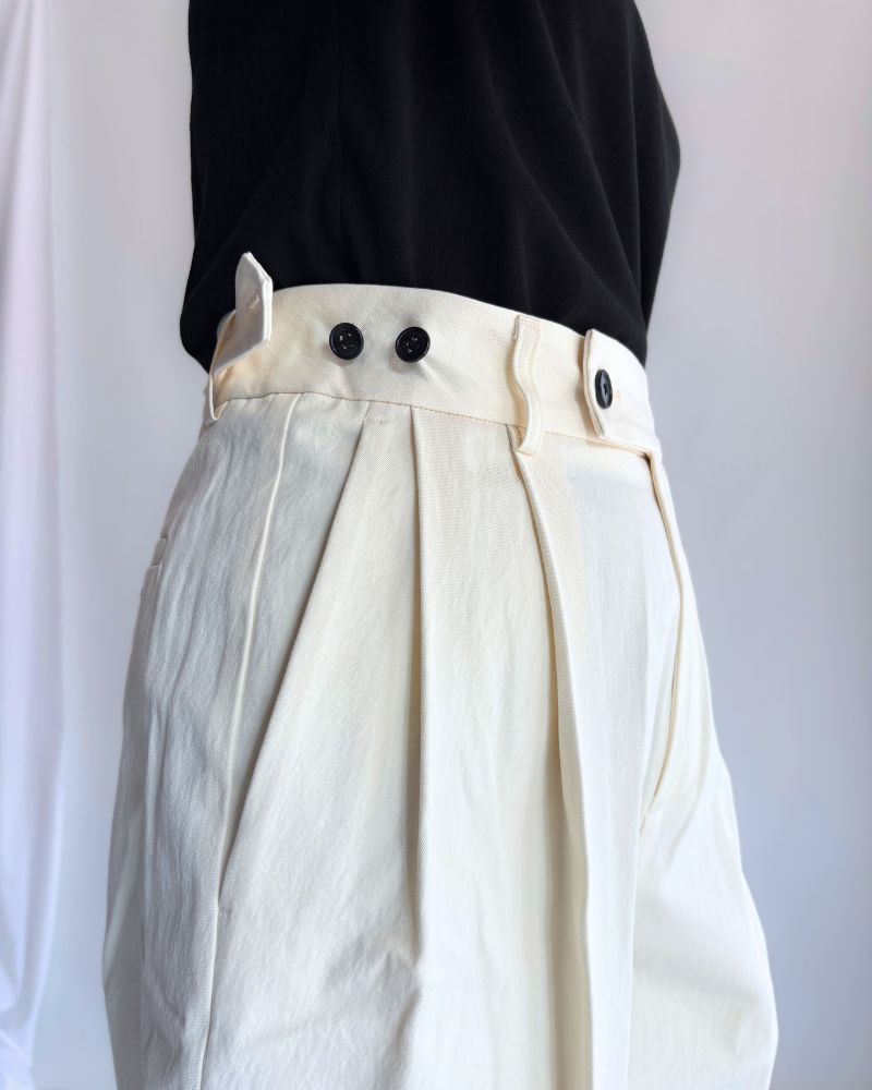 KARL-CHINO Center Press Pants in OffWhite