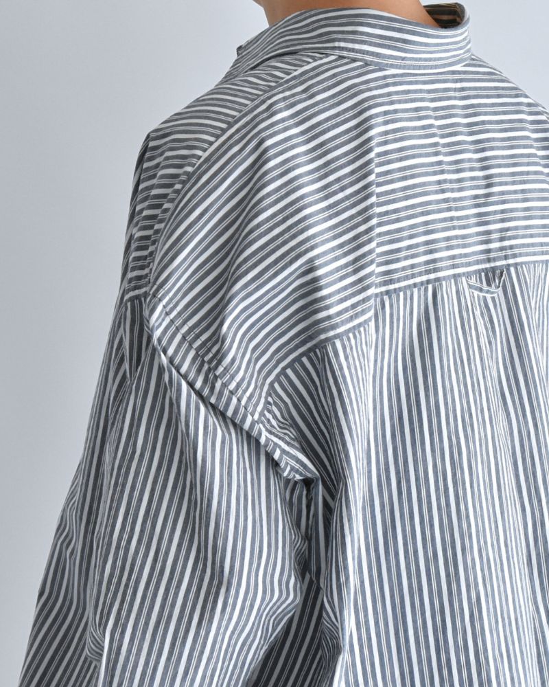 Regular Collar Big Shirt in White/Navy