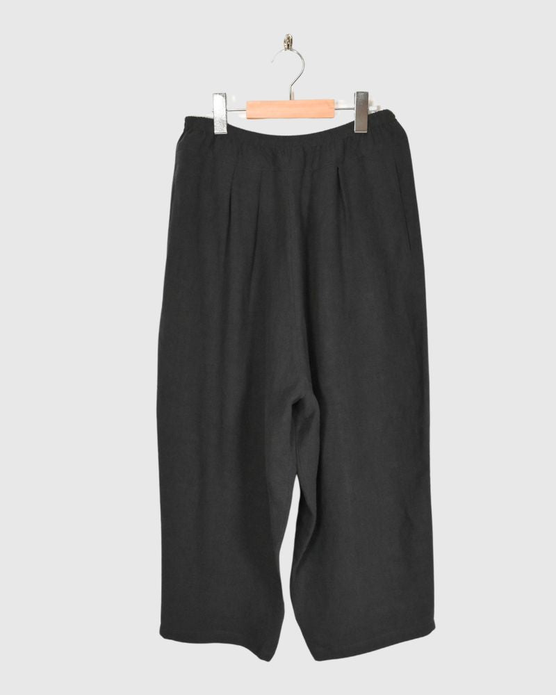 Egg Pants (LINEN) in Sumi