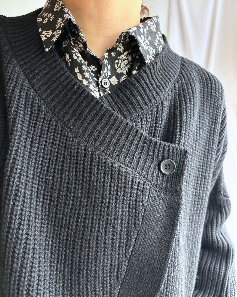 Lamb Wool Diagonal Cardigan in Black