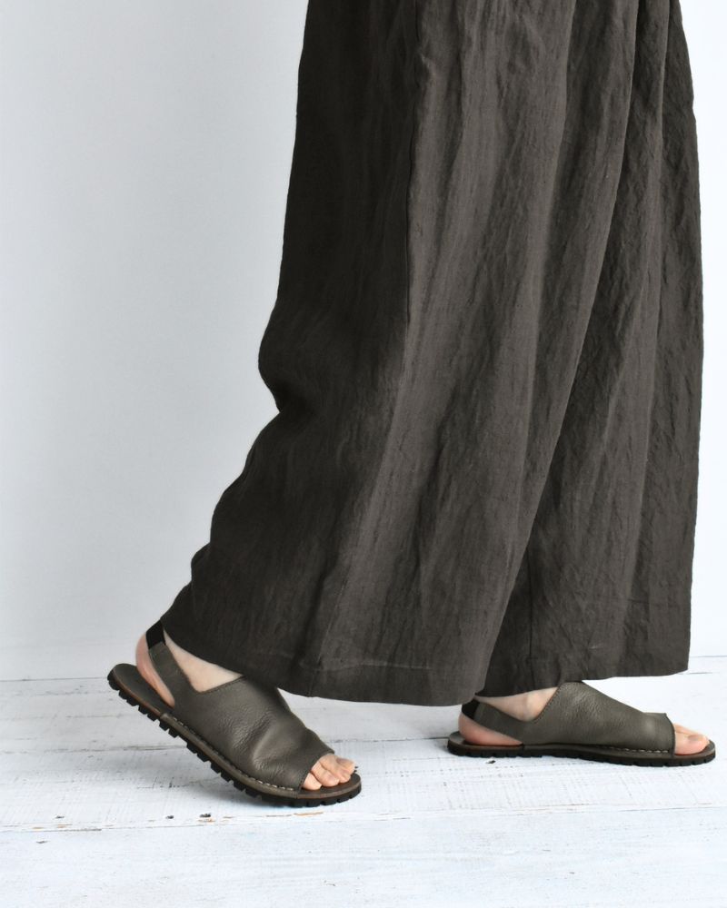 Wide Cocoon Gathered Pants (LINEN) in Brown