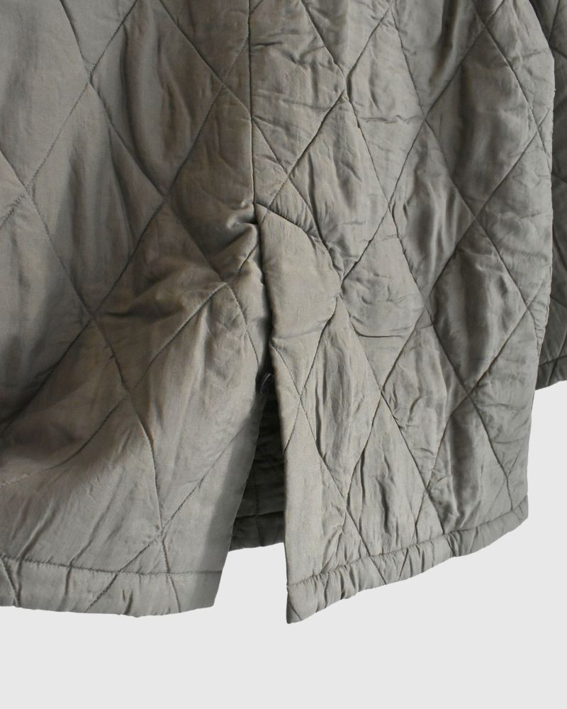 FRONT BUTTON SHORT COAT in Olive