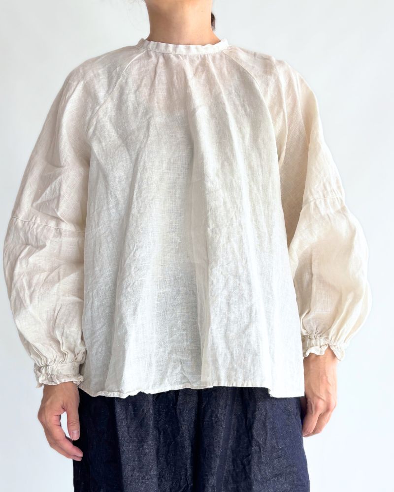 Atelier Blouse in AntiqueWhite