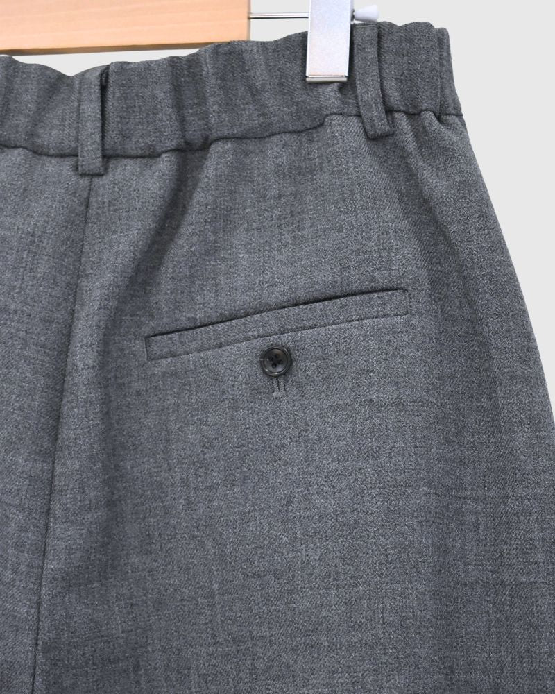 JOY-WO Wool Twill Center Tuck Shorts in HeavyGray