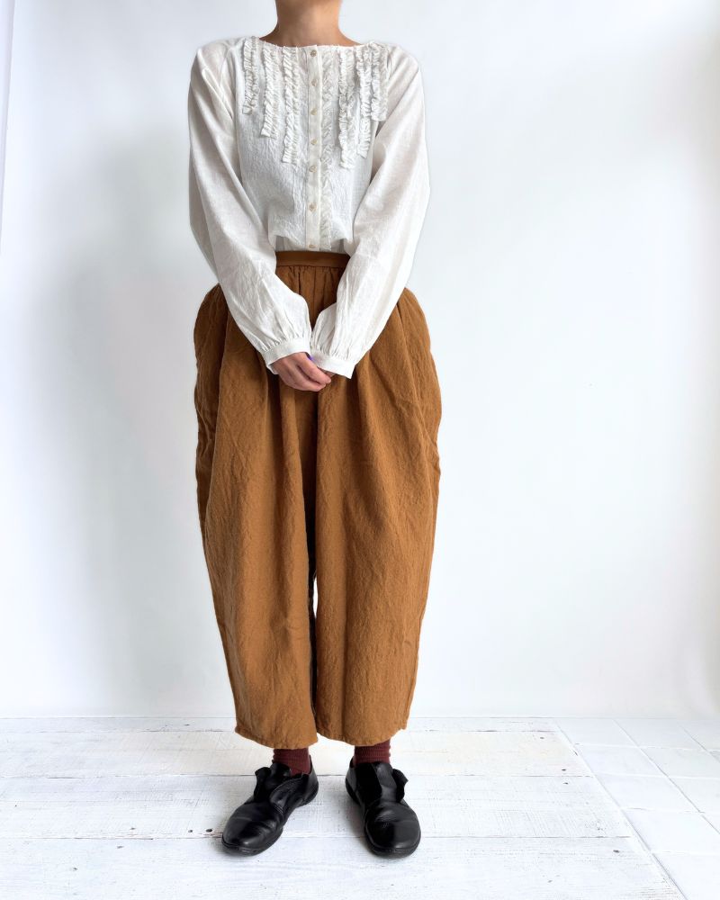 CAMILLE WOOL TUCK PANTS in Camel