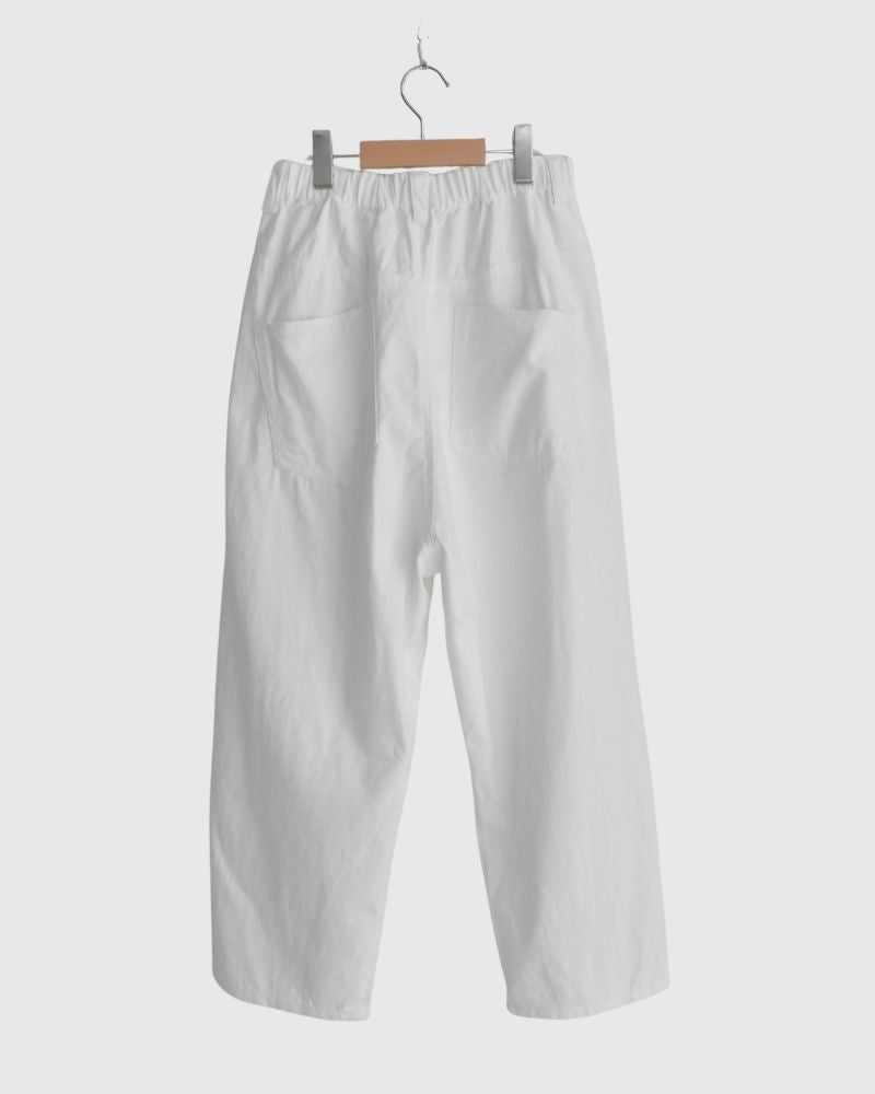 Cocoon Tapered Pants (DENIM) in White