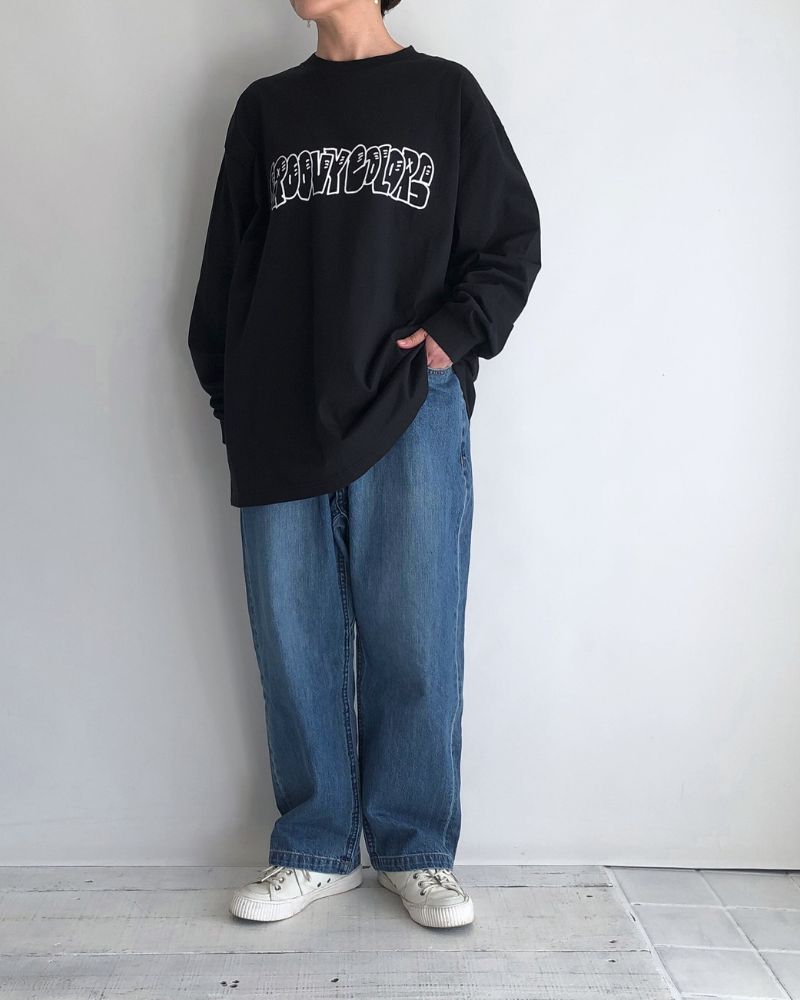 Graphic Logo Long Sleeve Tee (MENS) in Black