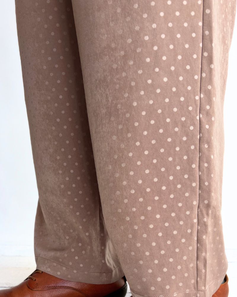 Embossed dot pants 'SONK' in Beige
