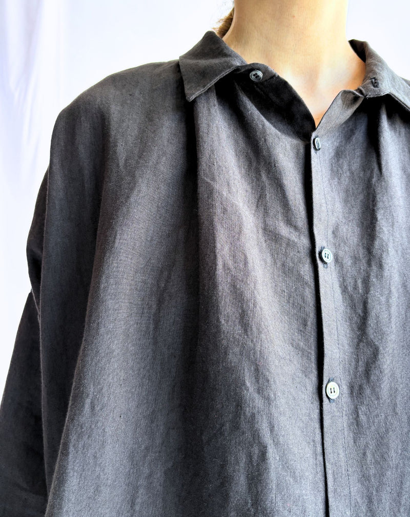 Colored Linen Dress in Black