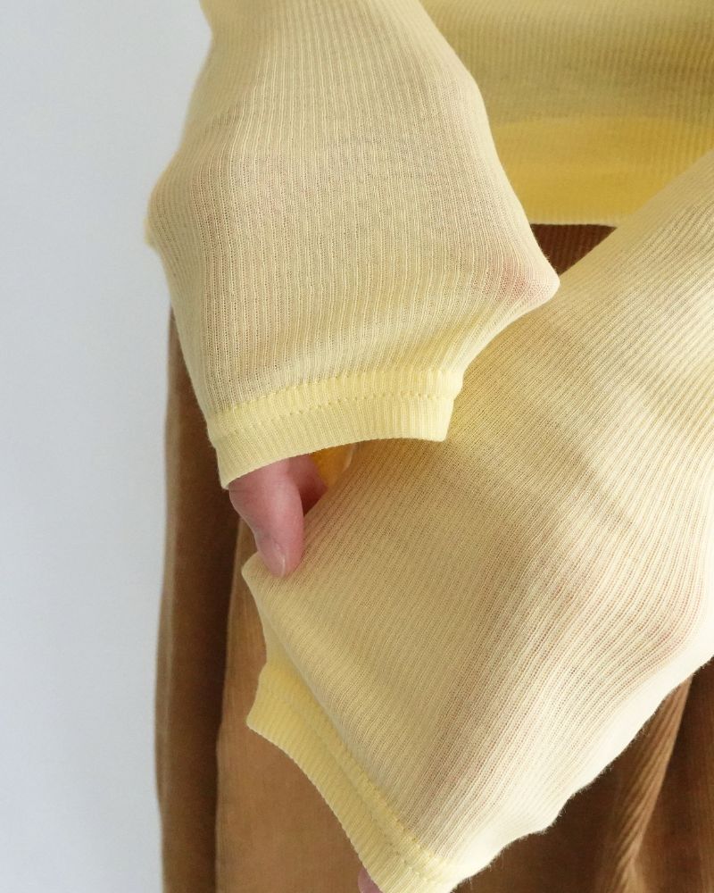 Turtleneck Pullover in Yuzu