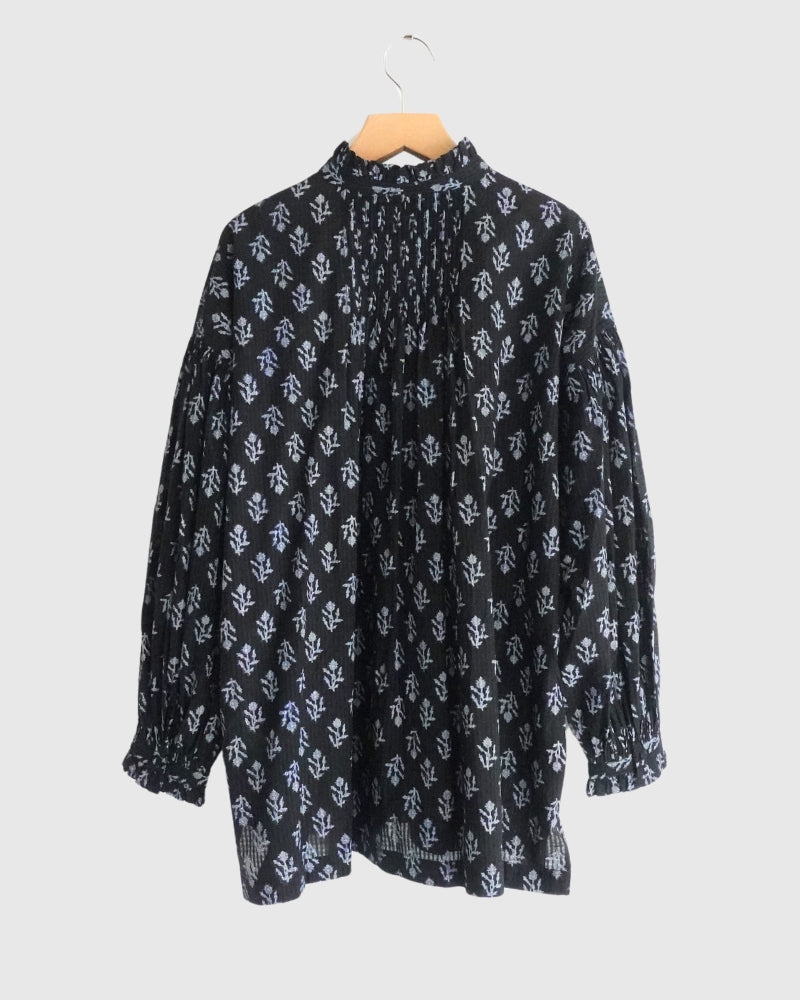 FRILL COLLAR SHIRT WITH MINI PINTUCK in Black