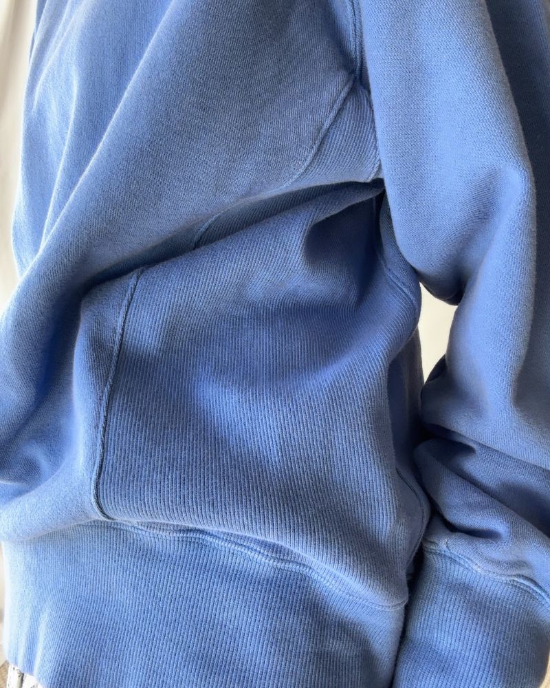 FRENCH TERRY PIGMENT PULLOVER in Blue