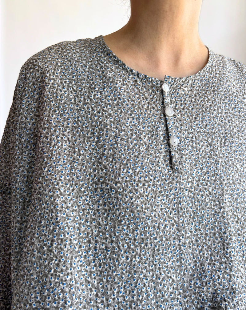 Small Flower Tuck Dress in GrayFlower