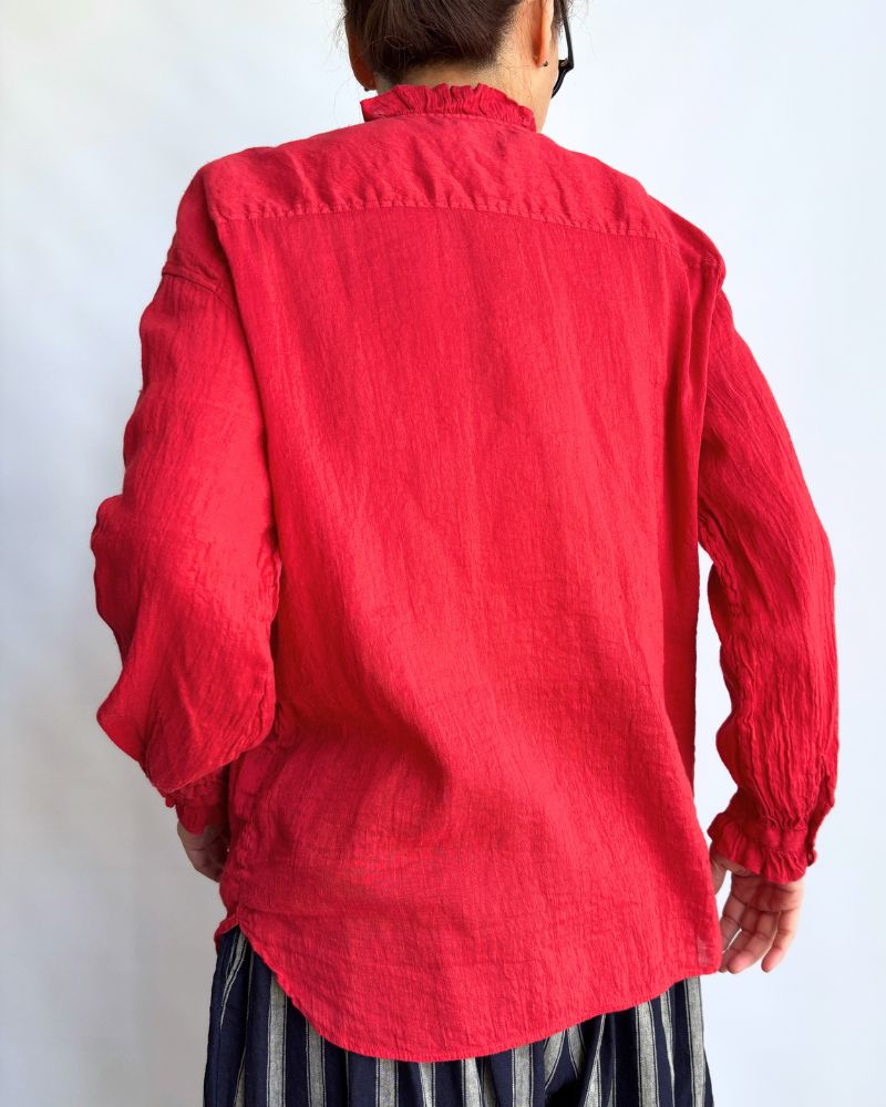 AUTO LOOM COTTON/LINEN PLAIN OVERDYE FRILL COLLAR SHIRT in Red