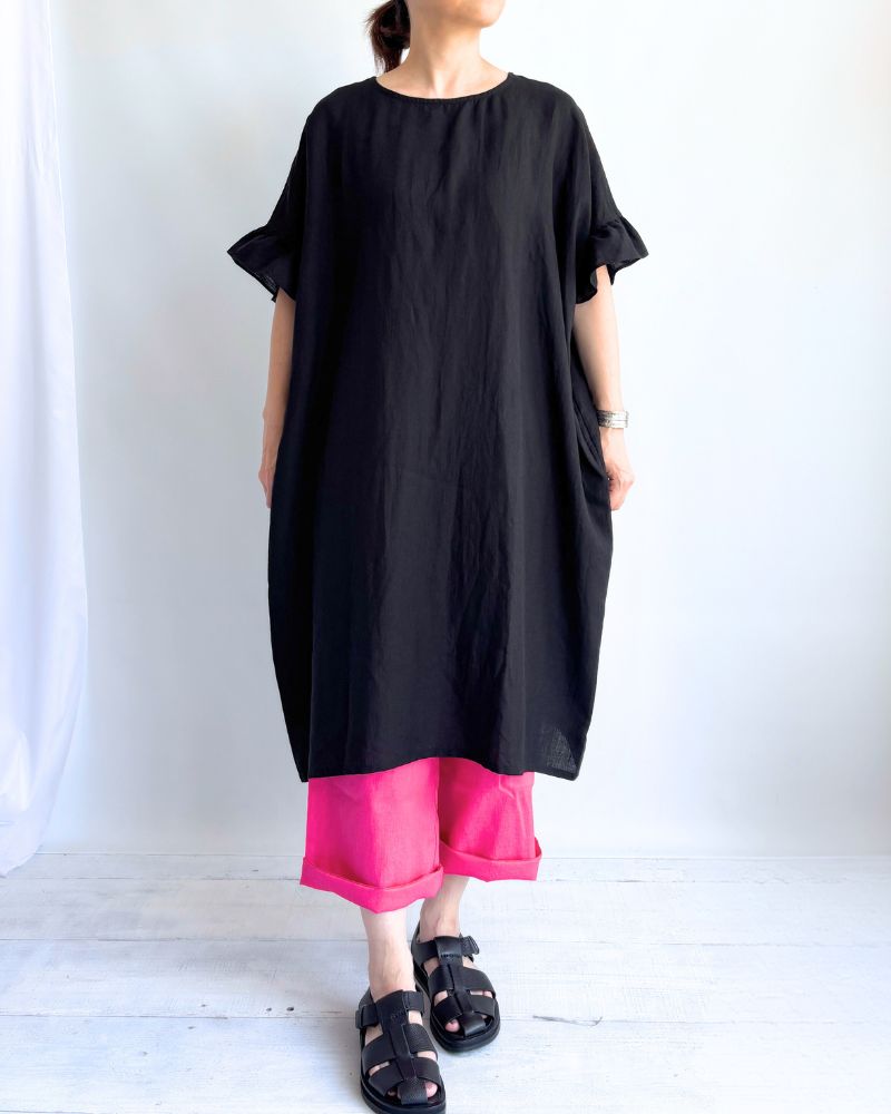 Frill top dress (LINEN) in Black