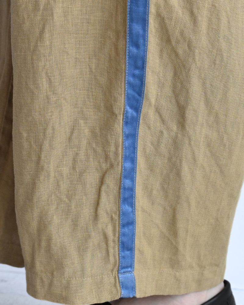 Side Line Kung Fu Pants in Brown Beige