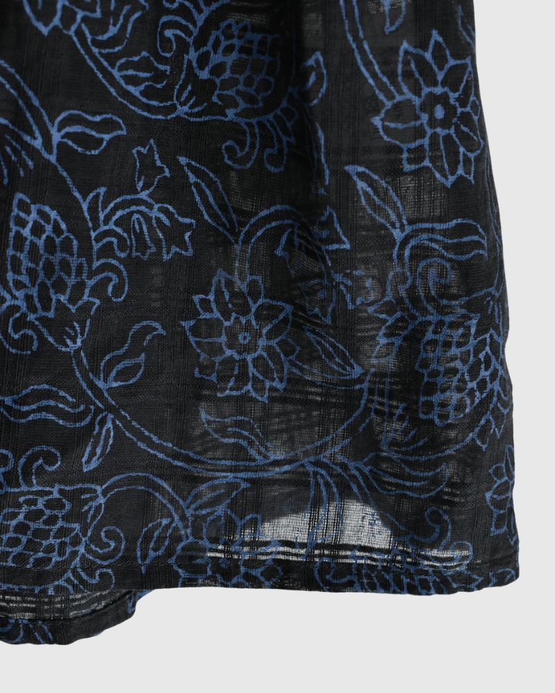 FLARED/SL SHIRTS WITH MINI PINTUCK in Navy/Blue