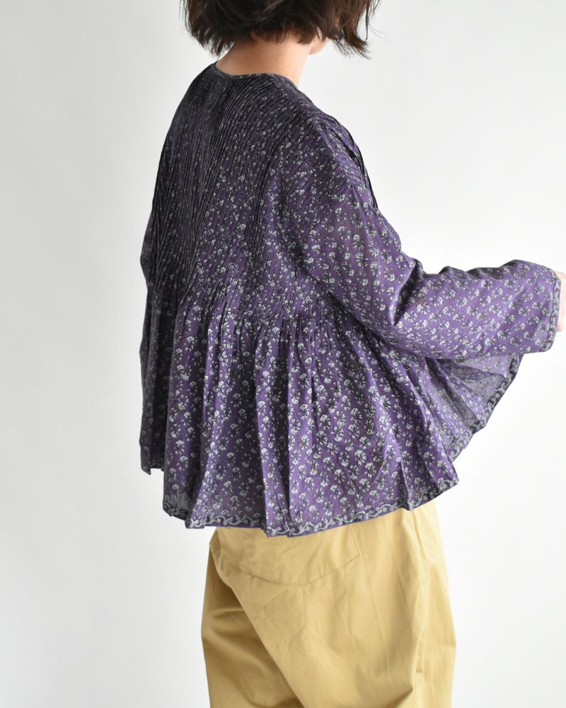 Crew-Neck Button Shirt with Pintuck in Purple