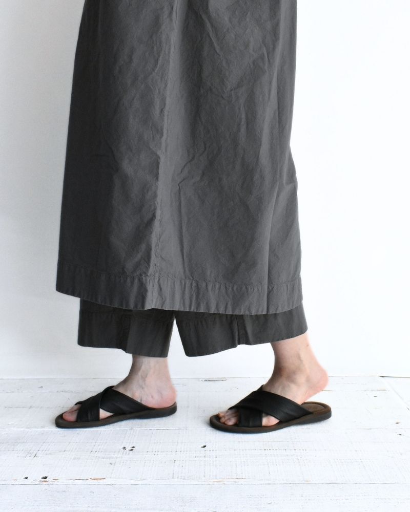 Shrink Sleeveless Dress in Gray