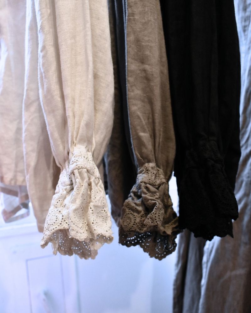 [Pre-order] S/S G1160 ameri ANTIQUE FRILL BLOUSE（End of February - early March）