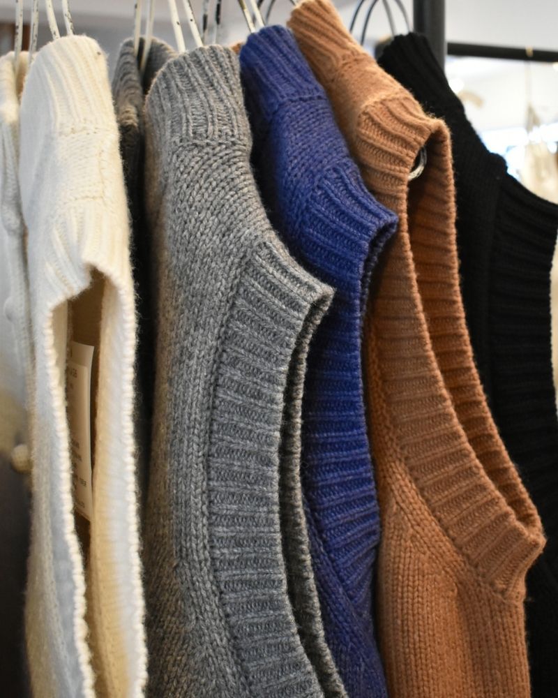 [Pre-order] F/W LA526 Basket Weave Button Knit Vest (Mid Oct - Late Oct)